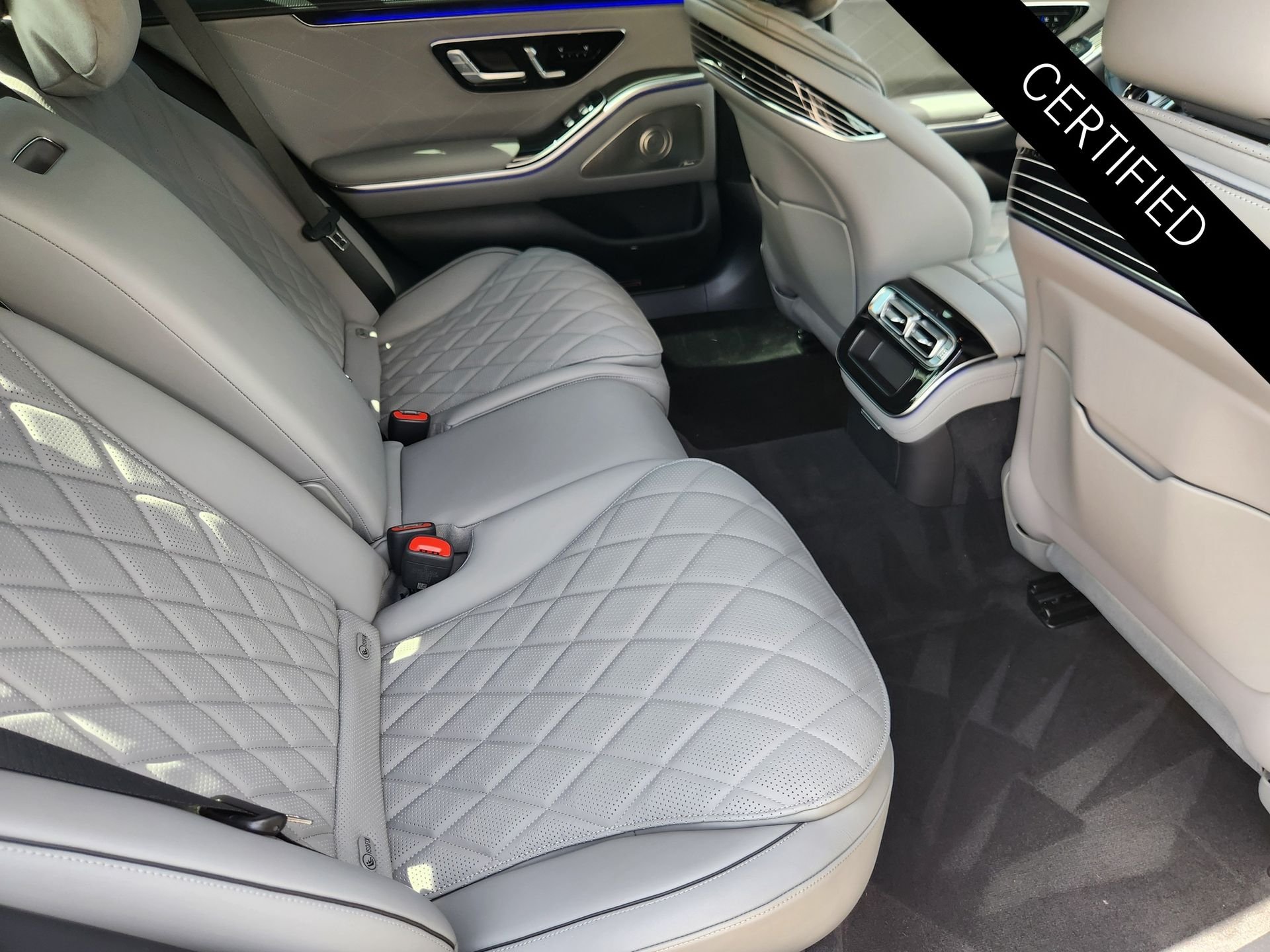 Certified Used 2026 Graphite Gray Metallic Mercedes-Benz S 580 image 30