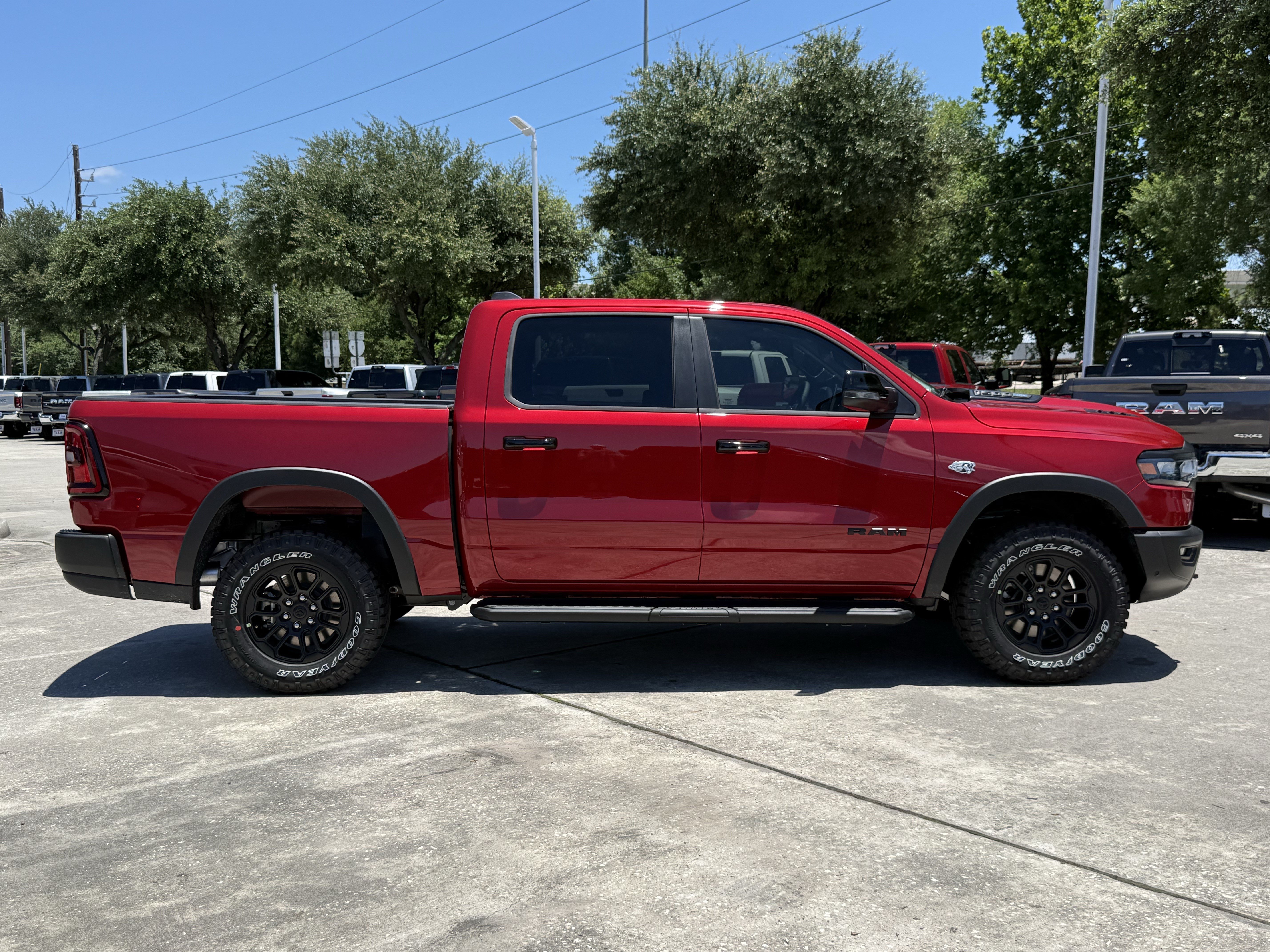 New 2026 Molten Red Pearl-Coat Exterior Paint RAM Rebel image 3