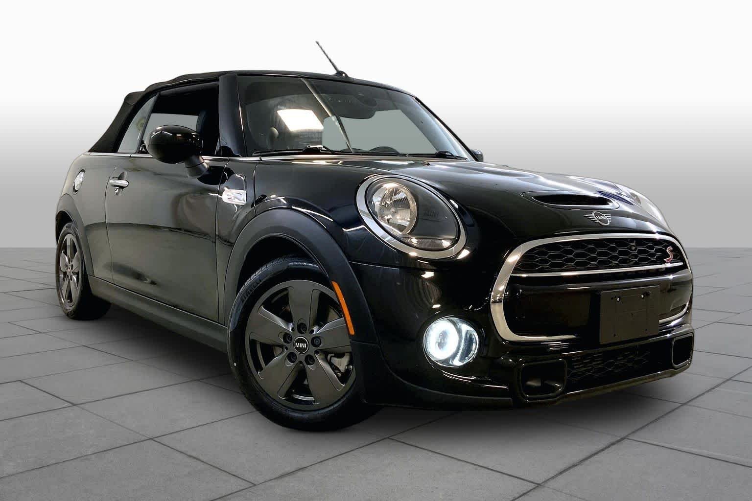 Used 2021 MINI Convertible S with VIN WMWWJ5C08M3M99390 for sale in Kansas City
