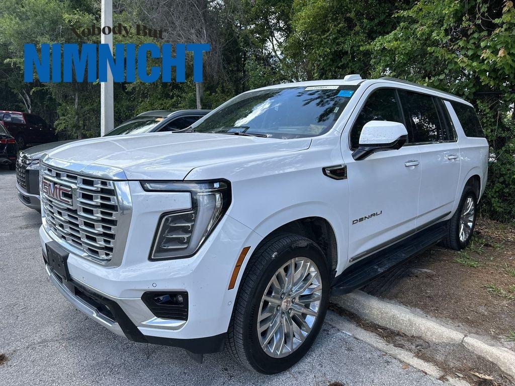 2025 GMC Yukon Denali AWD's photo