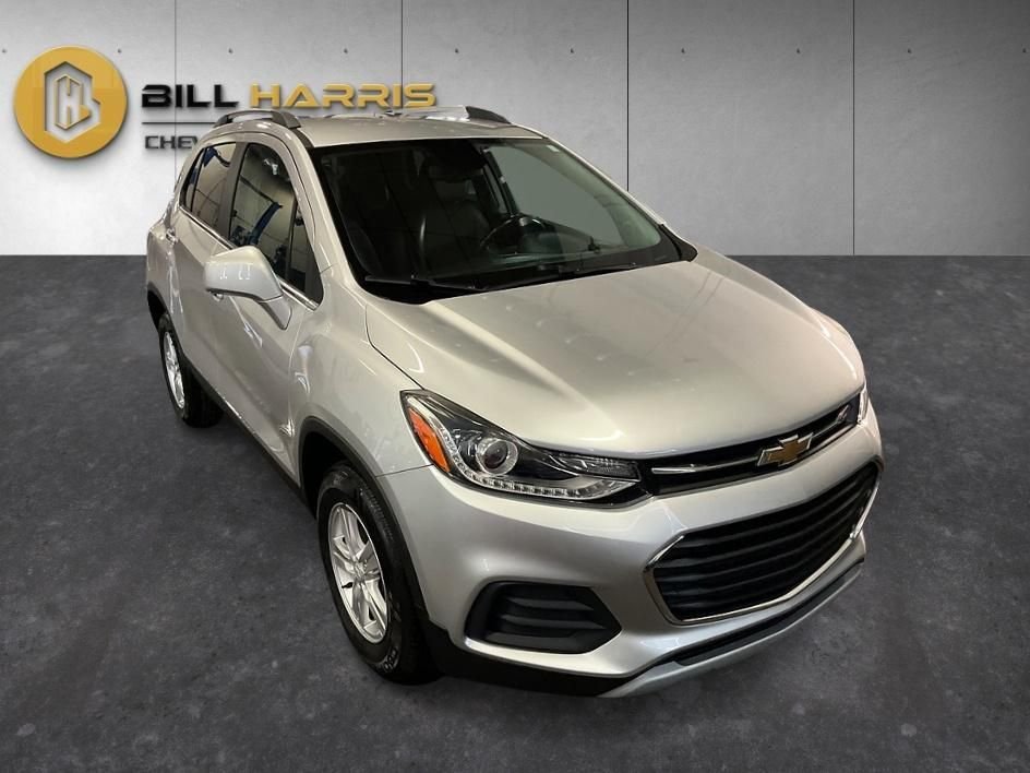 Used 2020 Silver Chevrolet LT image 9