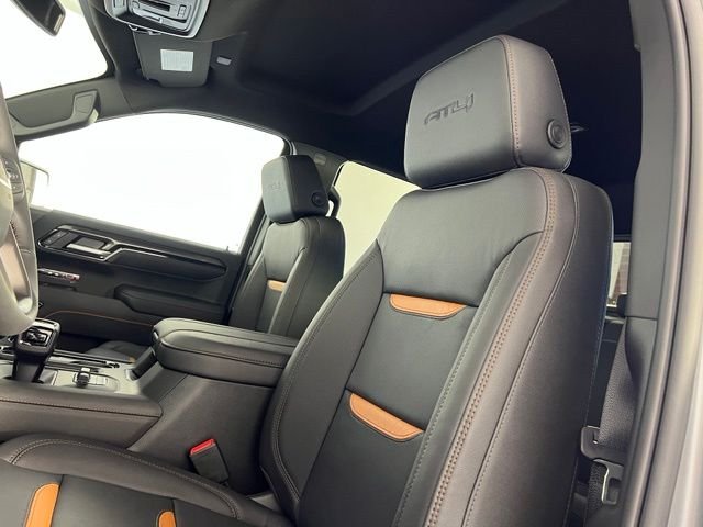 New 2026 White GMC AT4 image 32