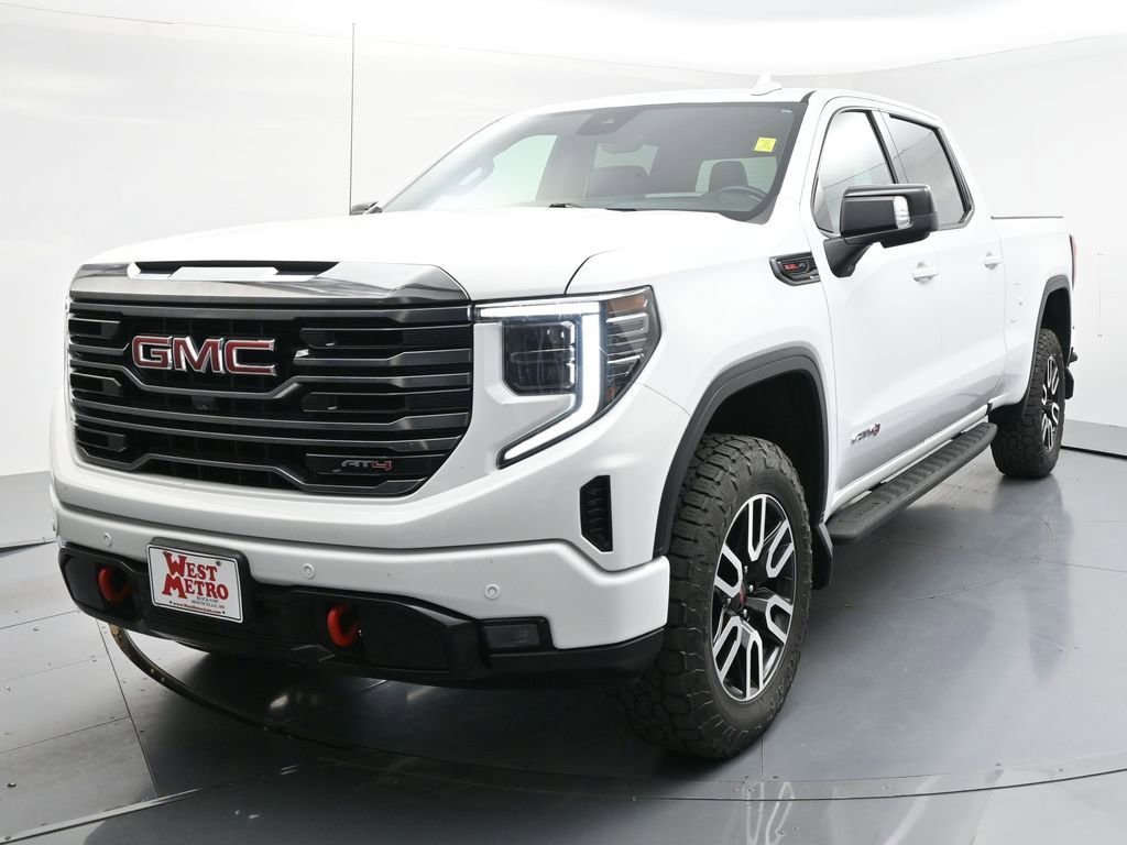 Used 2022 GMC Sierra 1500 AT4 with VIN 3GTPUEEL6NG521388 for sale in Monticello, Minnesota