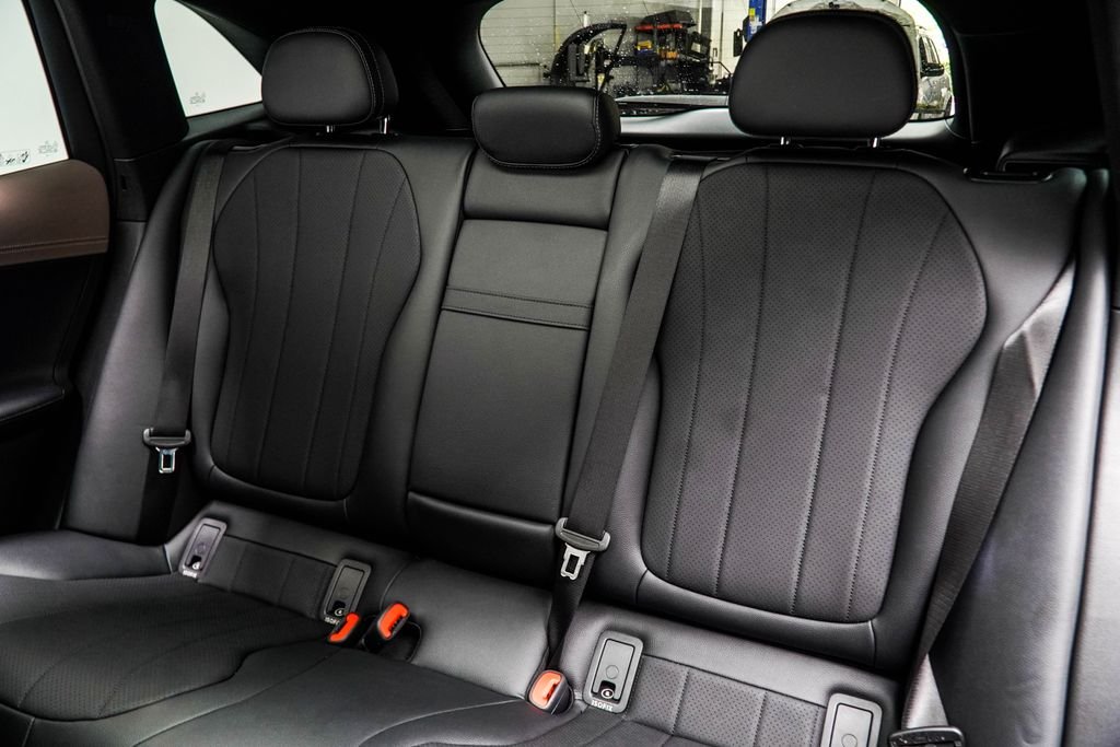 Used 2023 Green Mercedes-Benz 350 SUV image 45