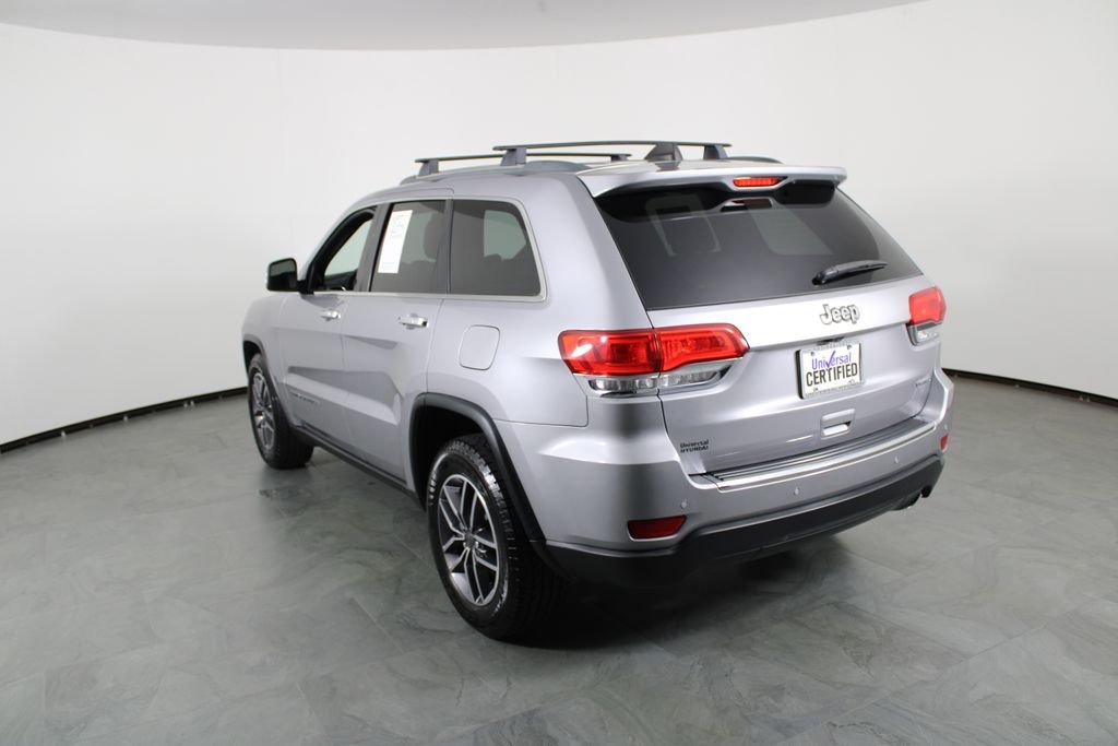 Used 2019 Silver Jeep Limited image 15