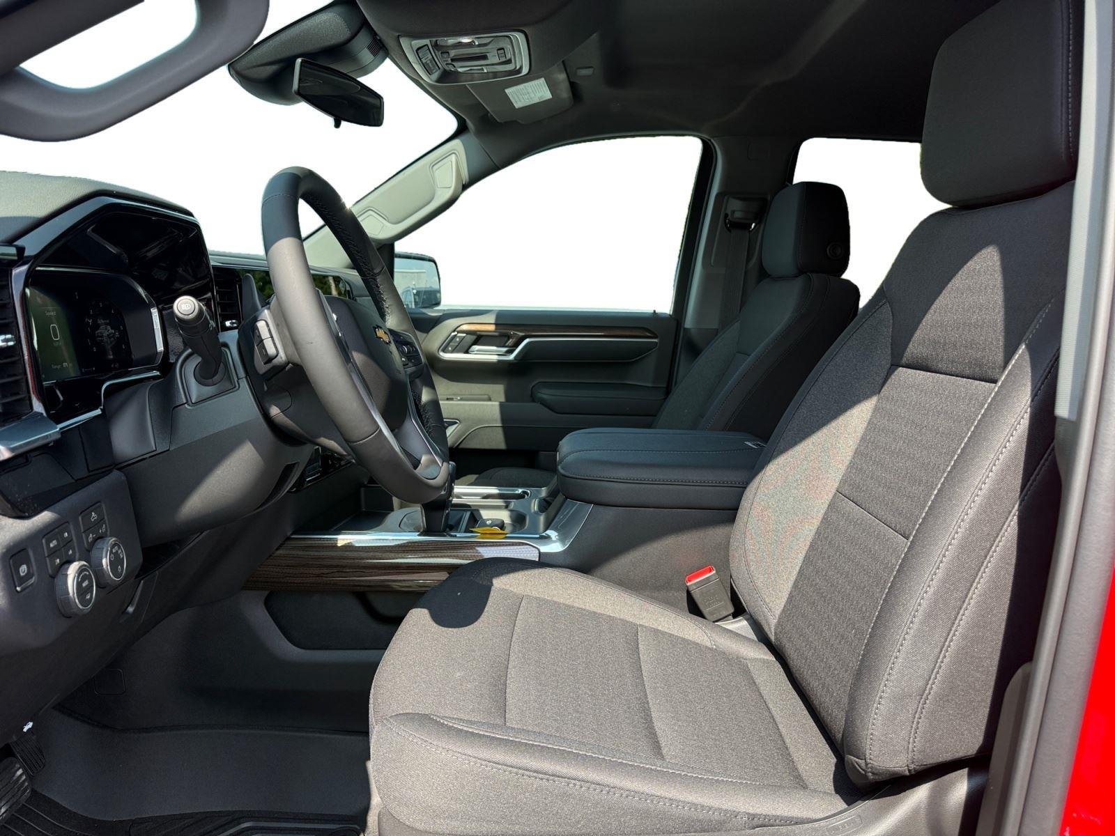 2026 Chevrolet Silverado 1500 LT - Photo 10