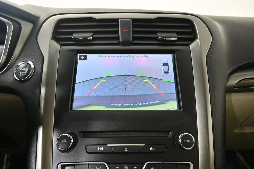 Used 2017 Red Ford SE image 30