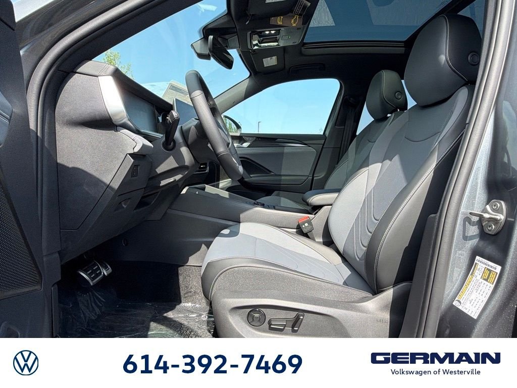 New 2026 Platinum Gray Metallic Volkswagen 2.0T SE R-Line Black image 17