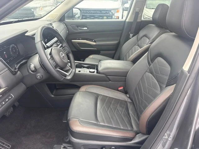 2024 Nissan Pathfinder Platinum - Photo 29