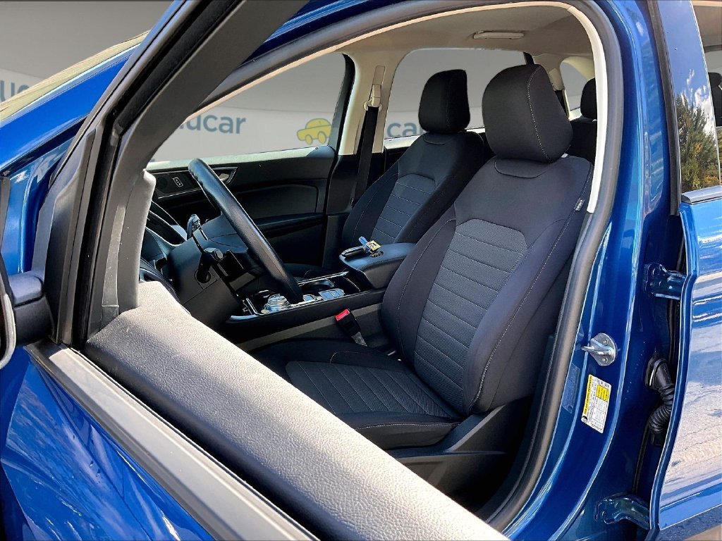 Used 2020 Blue Metallic Ford SE image 10