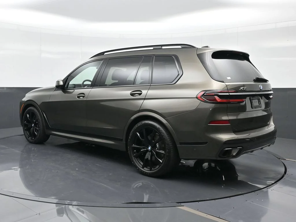 Certified Used 2025 Green BMW xDrive40i image 3