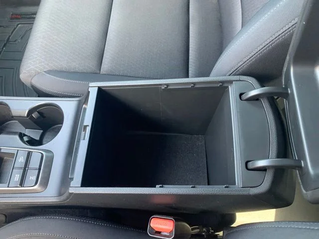 Used 2017 Gray Hyundai SE image 35