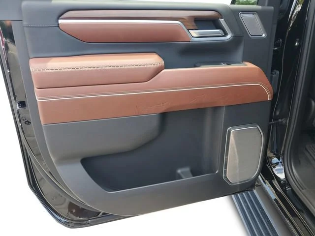Used 2026 Onyx Black GMC Denali Ultimate image 24
