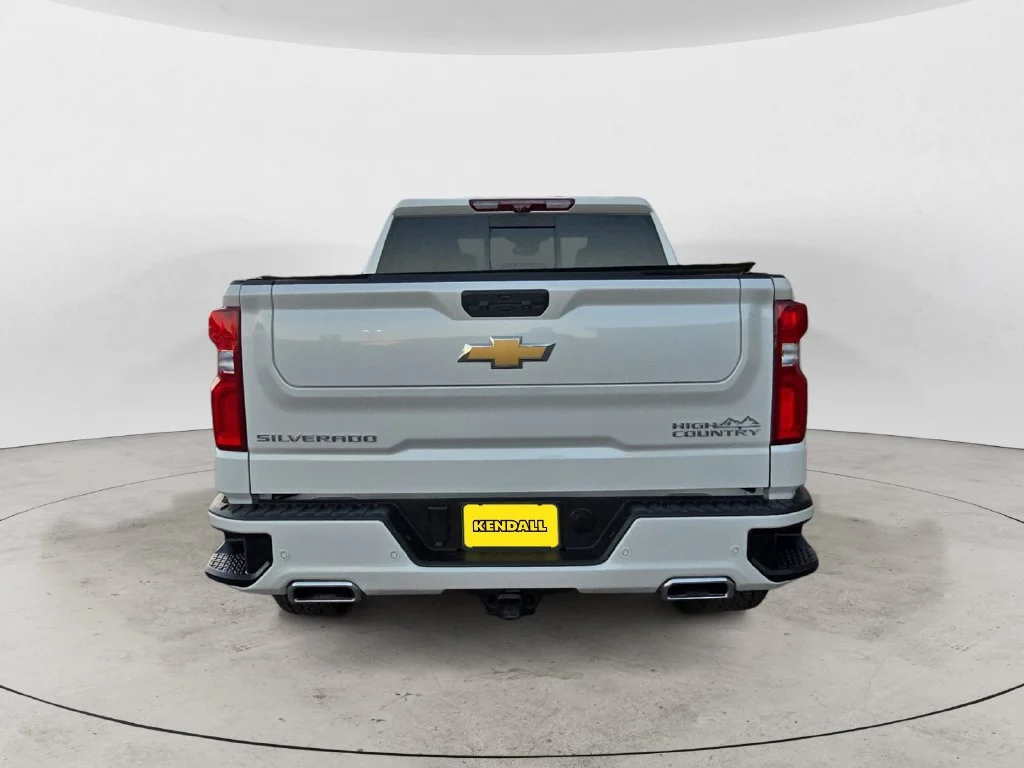 Used 2025 Beige Chevrolet High Country image 10