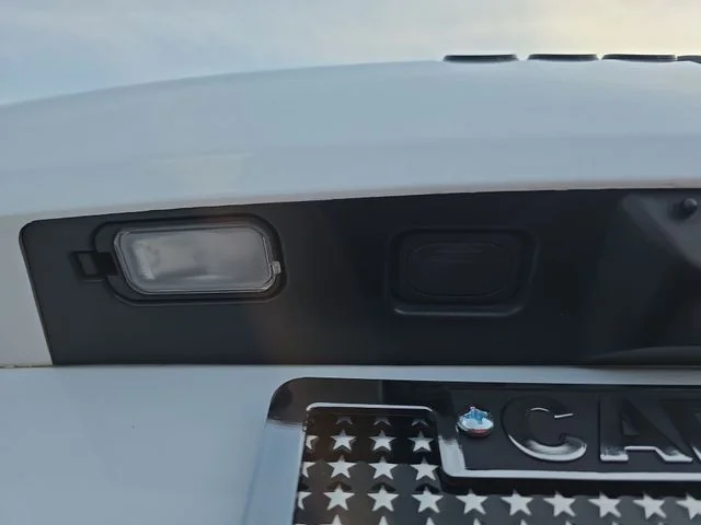 Used 2023 White Jeep Summit image 15