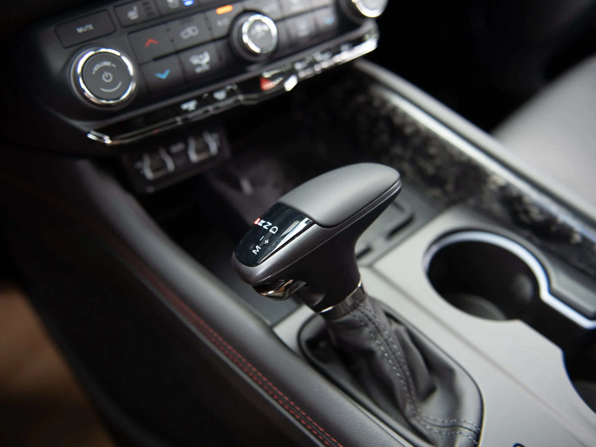New 2026 Black Dodge GT Premium* HEMI V8 AWD image 22