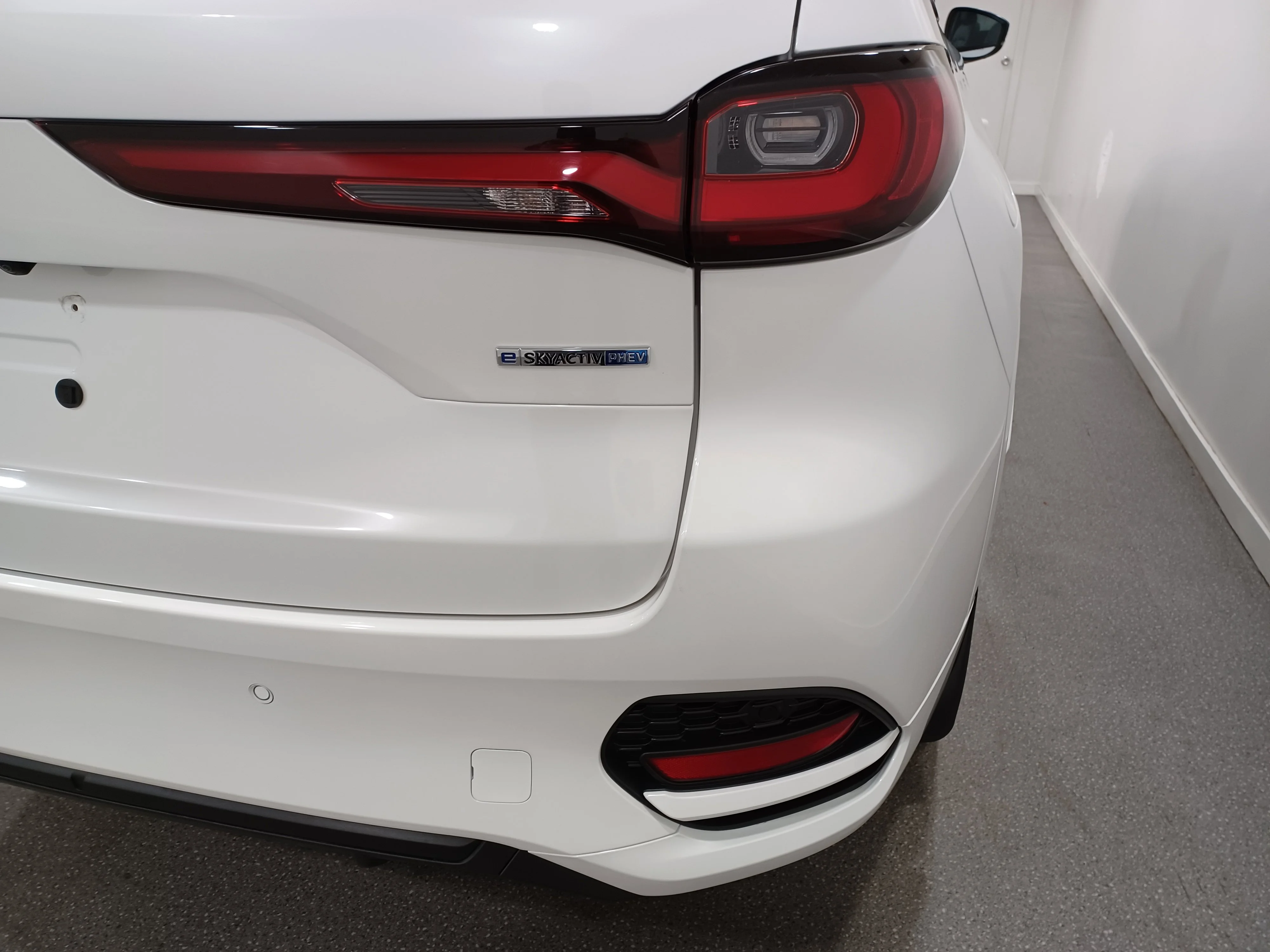 Certified Used 2025 Rhodium White Metallic Mazda GT AWD PHEV*Adaptive Cruise | Nav | 360 Cam | Cooled Leather | Pano Roof | Htd Wheel image 24