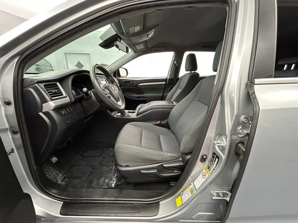 Used 2019 Celestial Silver Metallic Toyota LE image 18