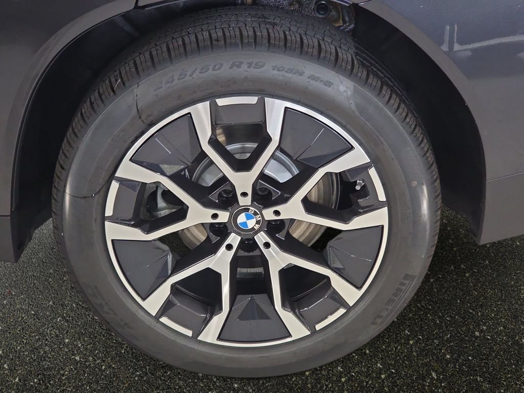 New 2026 Dark Graphite Metallic BMW 30 xDrive image 15