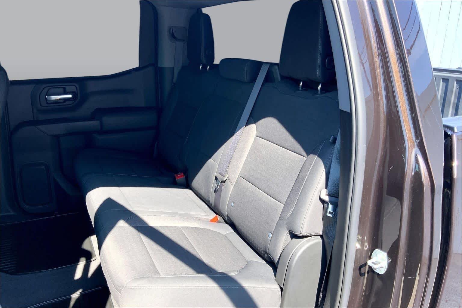 Used 2020 HAVANA BROWN METALLIC Chevrolet LT image 21