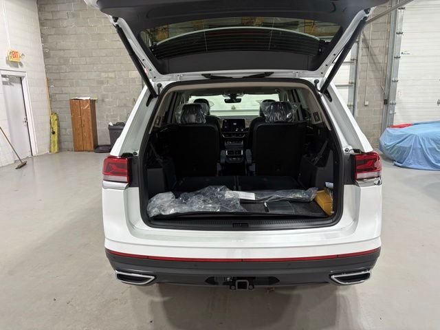 New 2026 White/off-white Volkswagen 2.0T SE w/Technology image 14