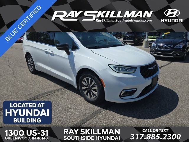 2024 Chrysler Pacifica Hybrid Select