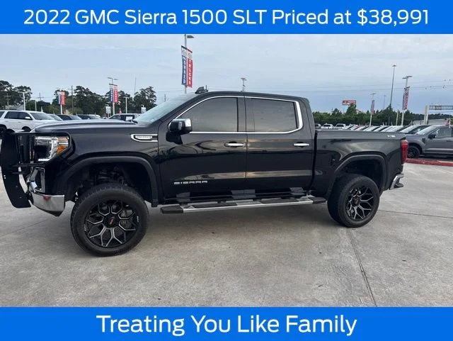 2022 GMC Sierra 4WD Crew Cab Short Box SLT's photo