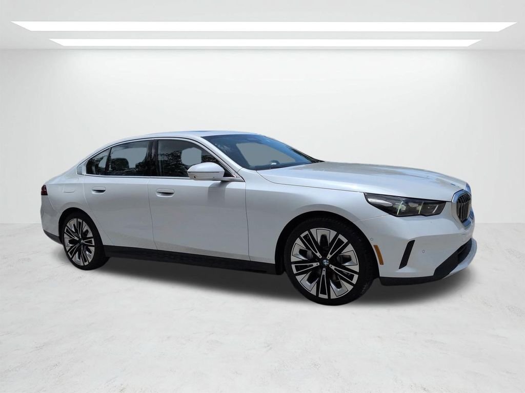 New 2027 Mineral White Metallic BMW 530i image 2