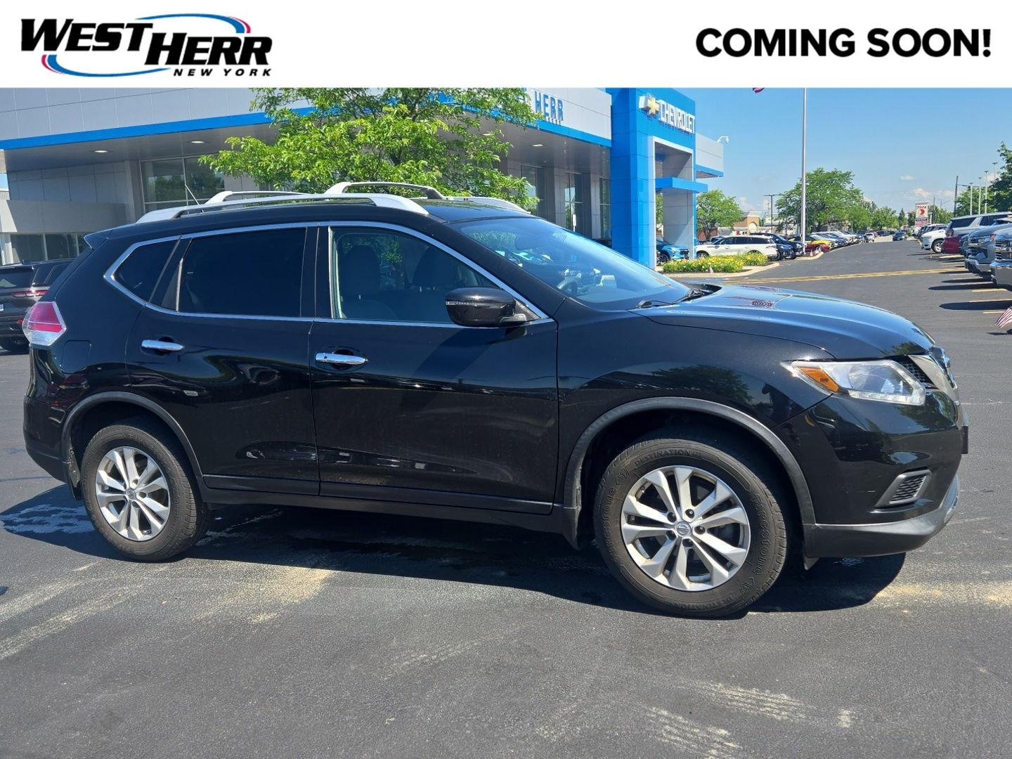 Used 2016 Magnetic Black Nissan SV image 1