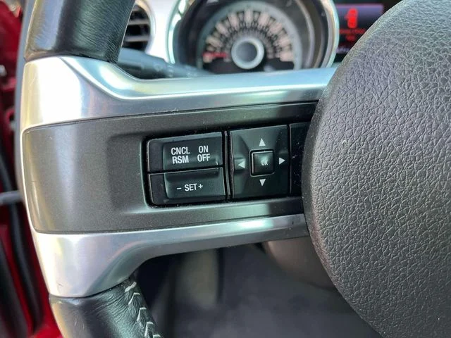 Used 2013 Candy Red Ford V6 Premium image 25