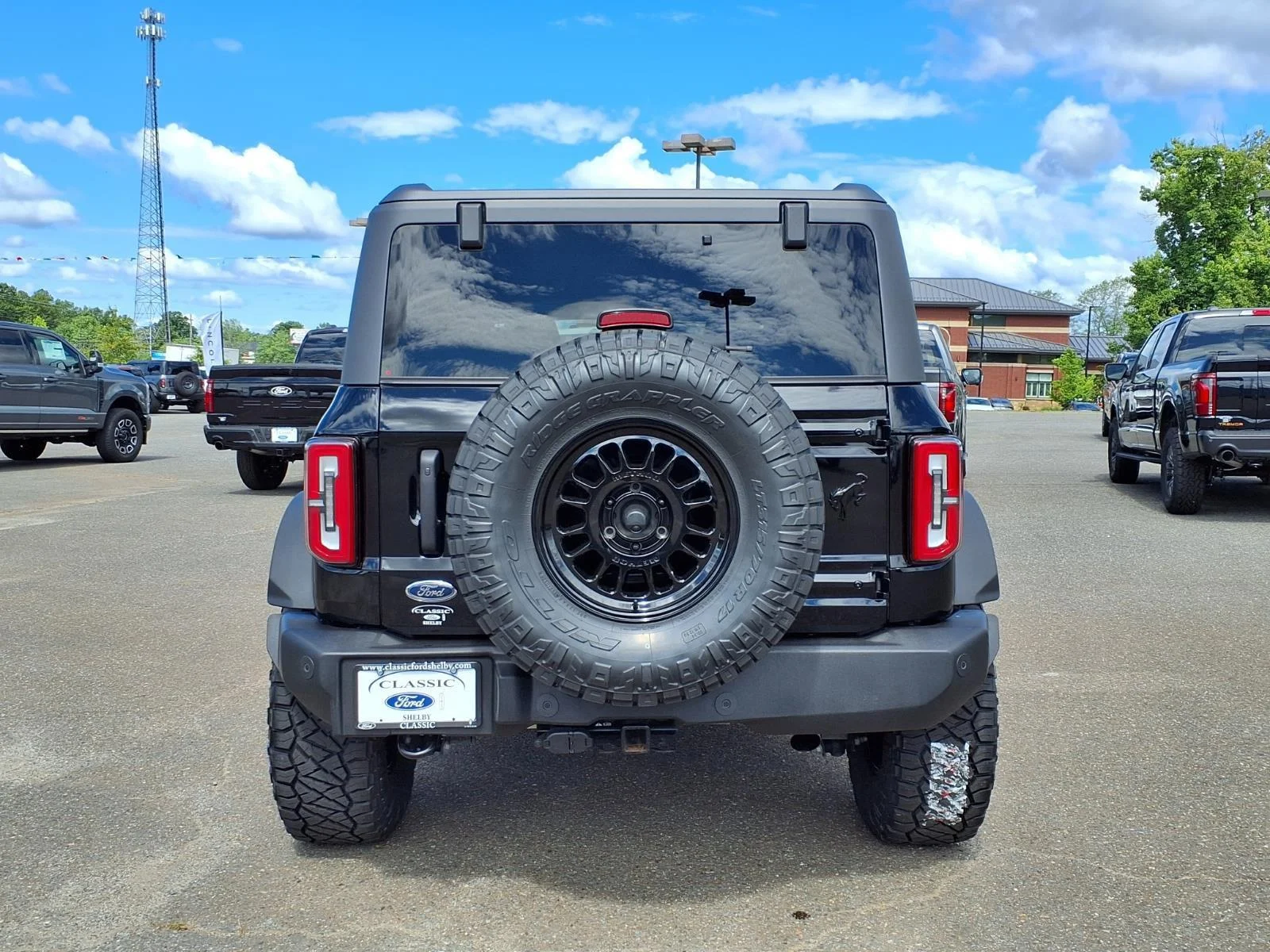 Used 2024 Shadow Black Ford Wildtrak image 8