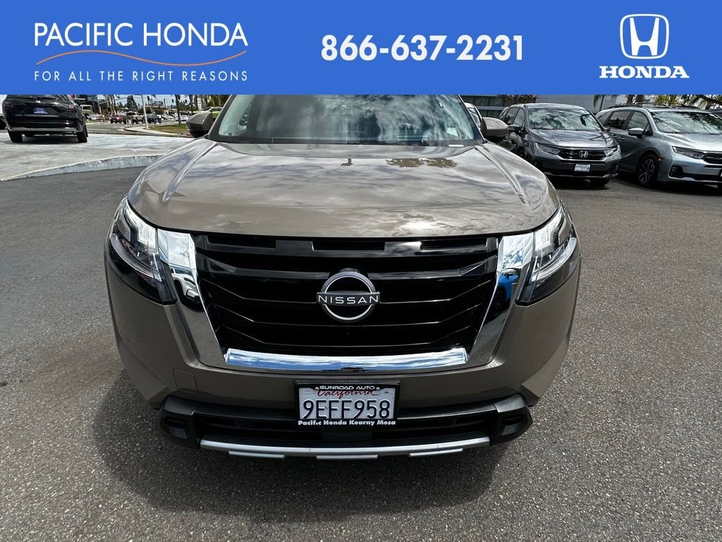 Used 2023 Beige Nissan Platinum image 3