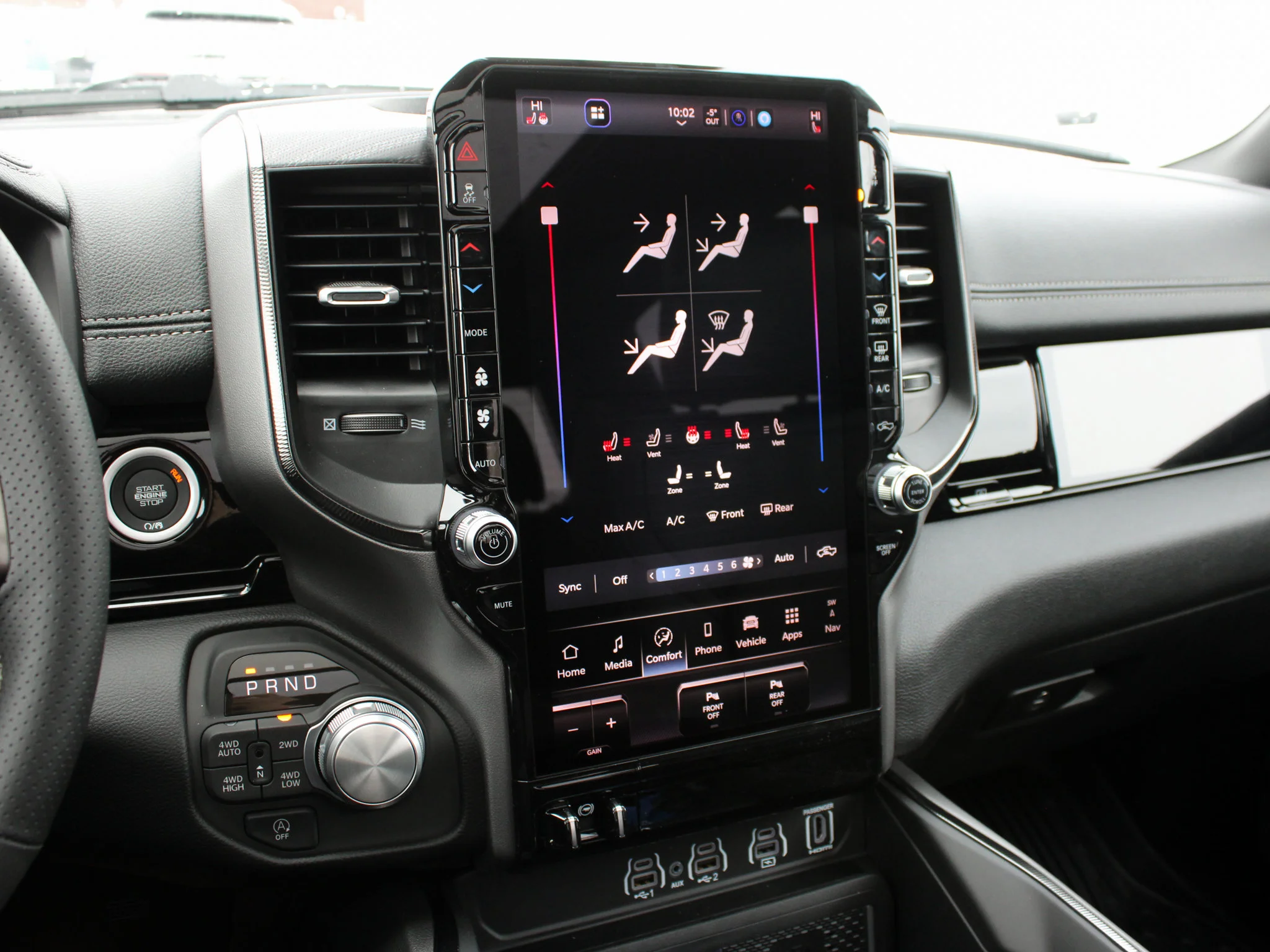 New 2026 Black RAM Sport* HEMI V8 image 22