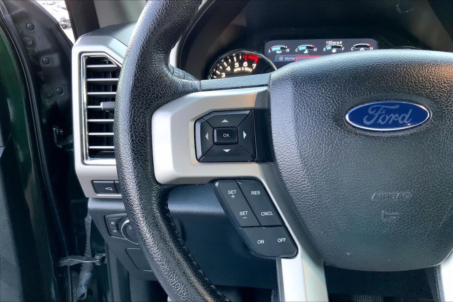 Used 2016 Green Gem Metallic Ford Lariat image 20