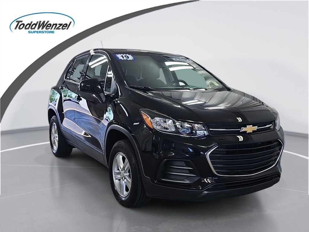 2019 Chevrolet Trax LS AWD's photo