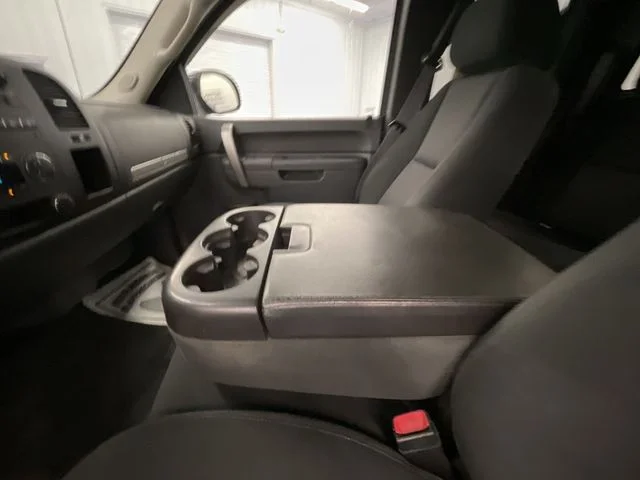 Used 2011 Black Chevrolet LT image 19