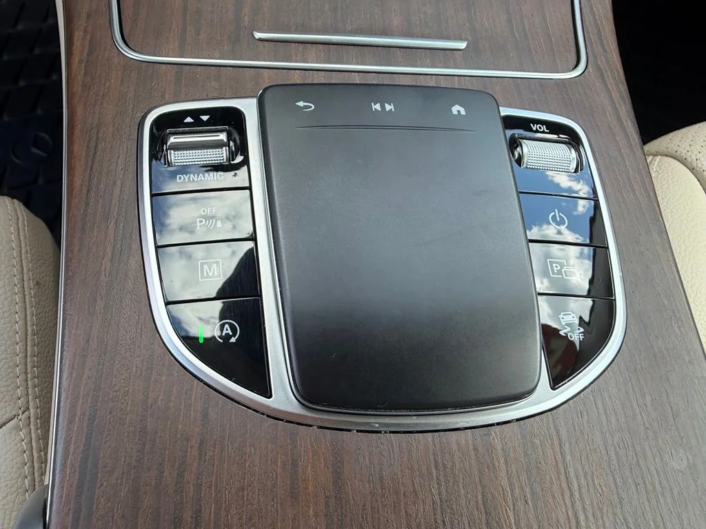 Used 2022 Black Mercedes-Benz GLC 300 image 38