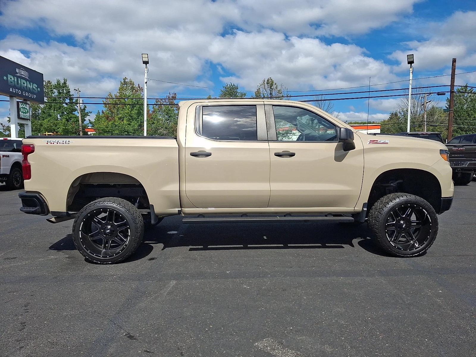 Used 2022 Sand Dune Metallic Chevrolet Custom Trail Boss image 12