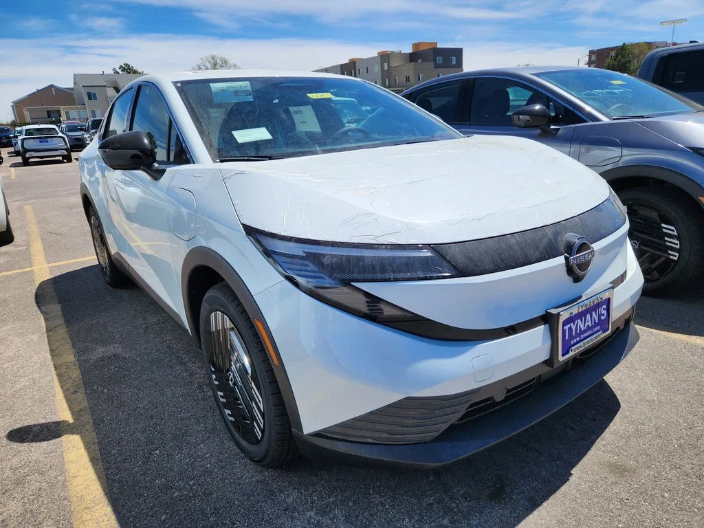 2026 Nissan Leaf S+'s photo