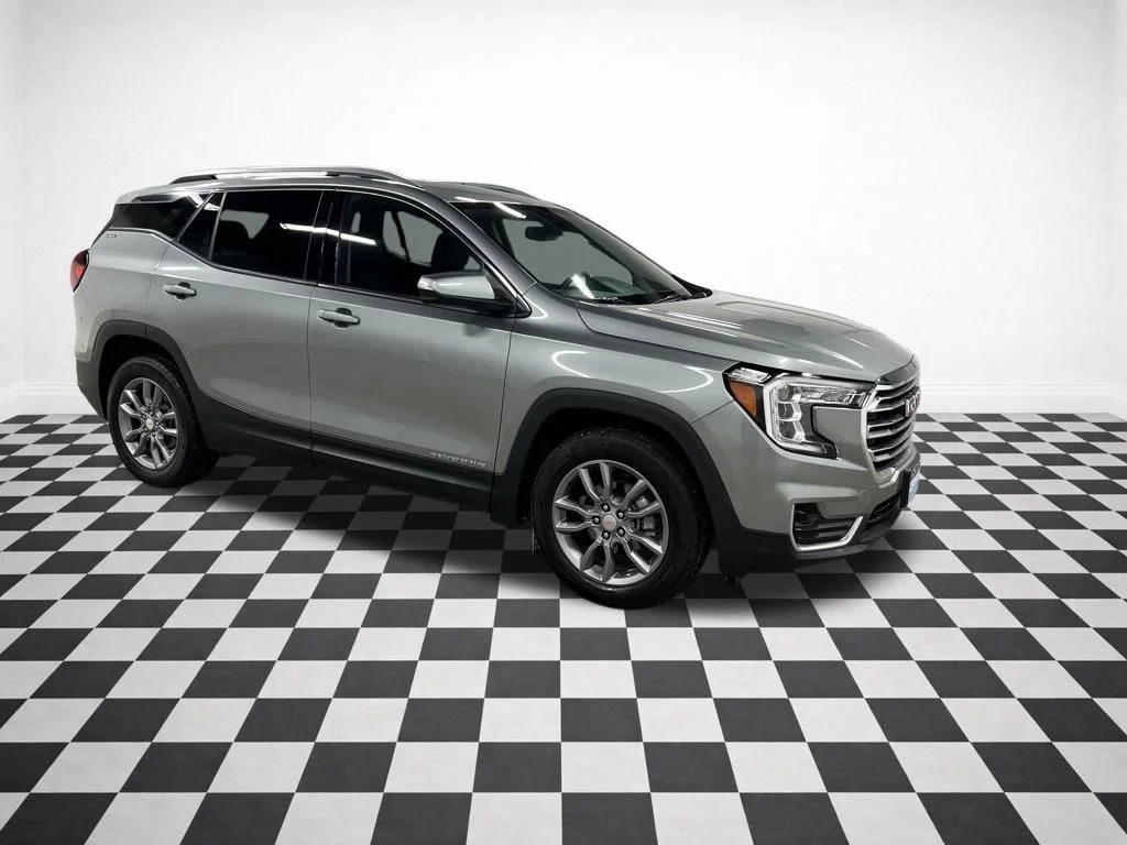 2024 GMC Terrain SLT AWD's photo