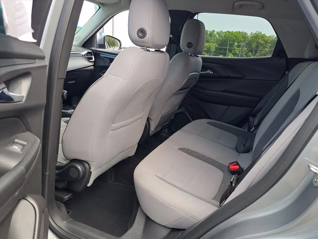 Used 2025 Gray Chevrolet LT image 15