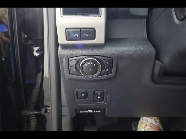Used 2022 Black Ford Lariat image 31