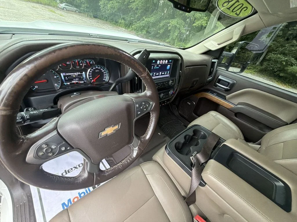 Used 2018 White Chevrolet LTZ image 20