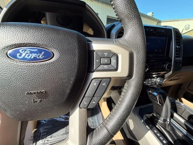 Used 2015 Black Ford Lariat image 29