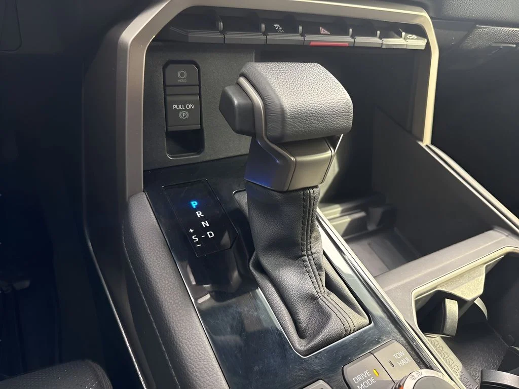 Used 2025 White Toyota Limited image 17