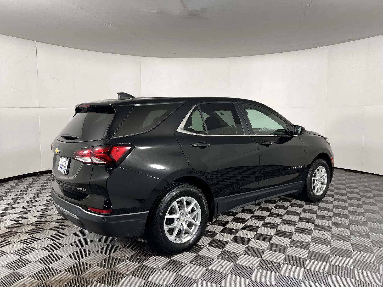 Used 2024 Mosaic Black Metallic Chevrolet LT image 22