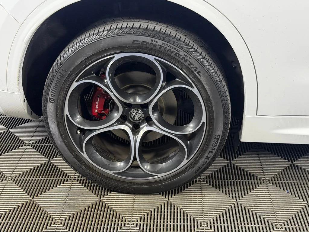 Certified Used 2023 White Alfa Romeo Veloce image 14