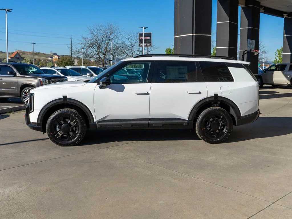 New 2027 Glacial White Pearl Kia X-Pro SX Prestige image 4