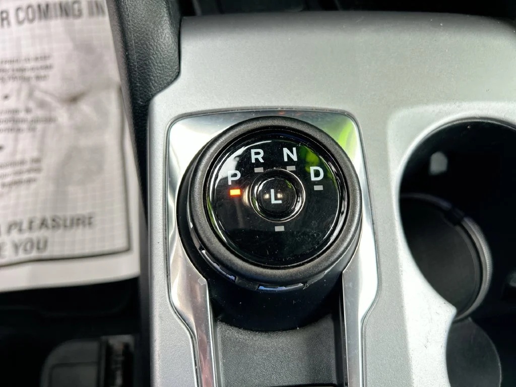 Used 2021  Ford Outer Banks image 18
