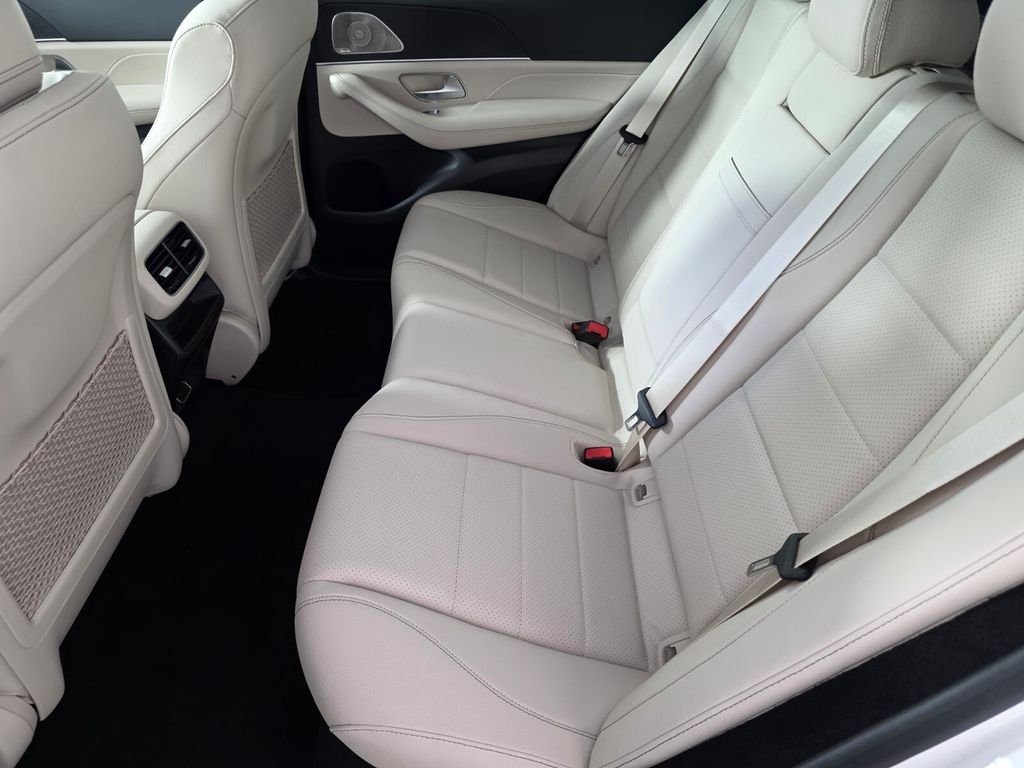New 2026 Polar White Mercedes-Benz GLE 350 image 11